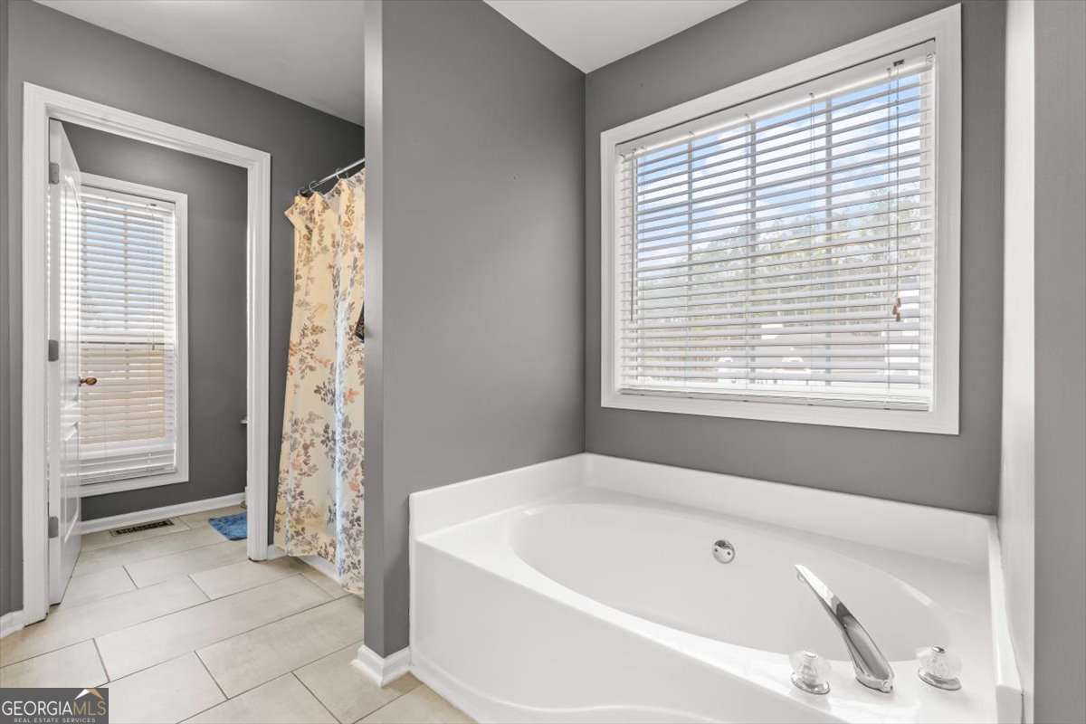 136 Harborside Drive Dallas GA 30132