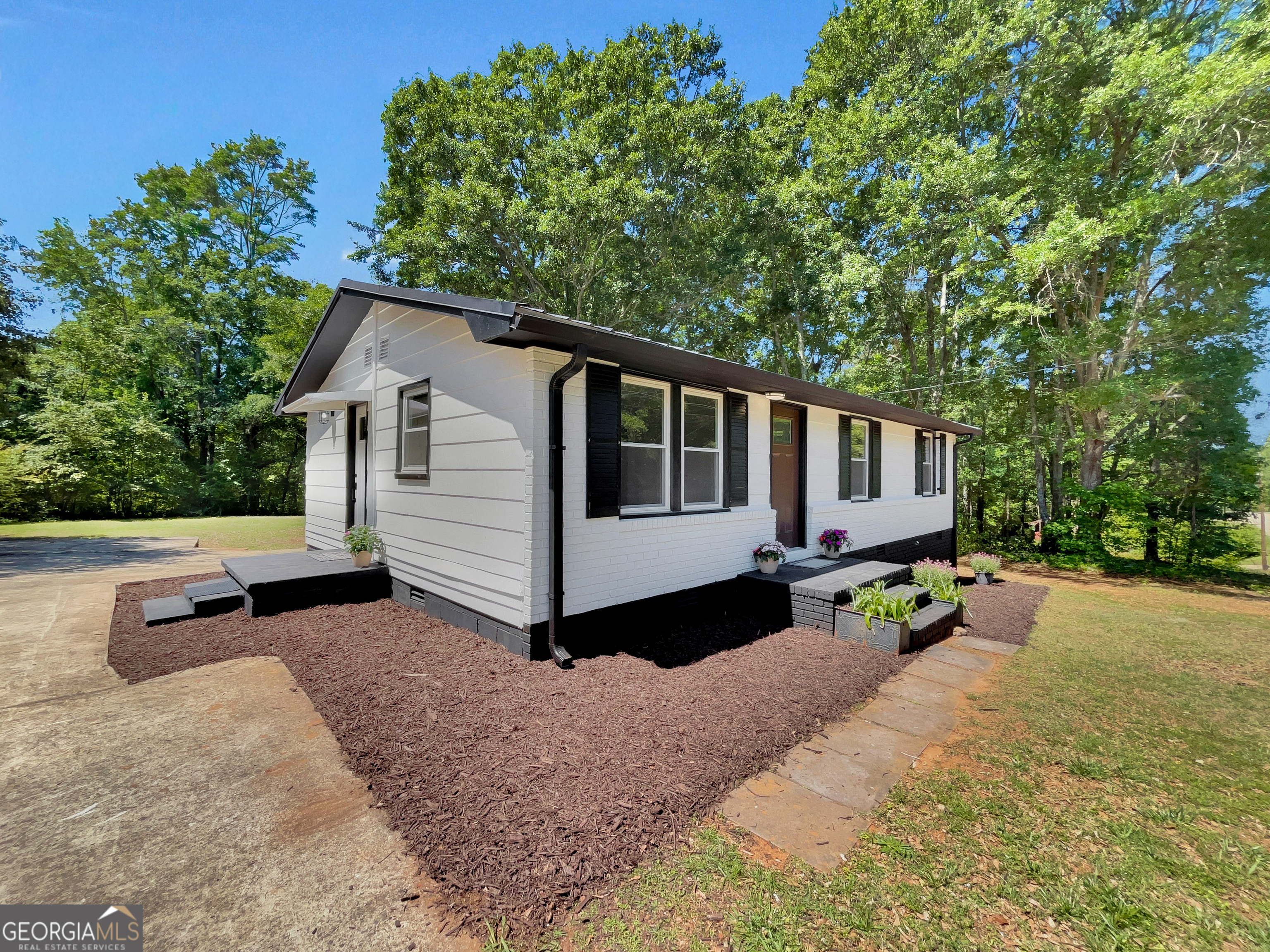 858 Clairmont Avenue Comer GA 30629