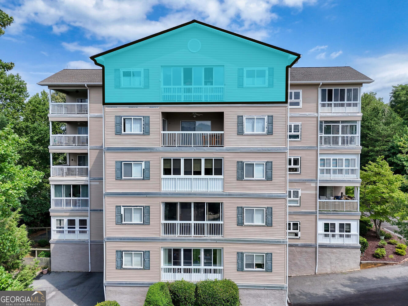 121 River Street Hiawassee GA 30546