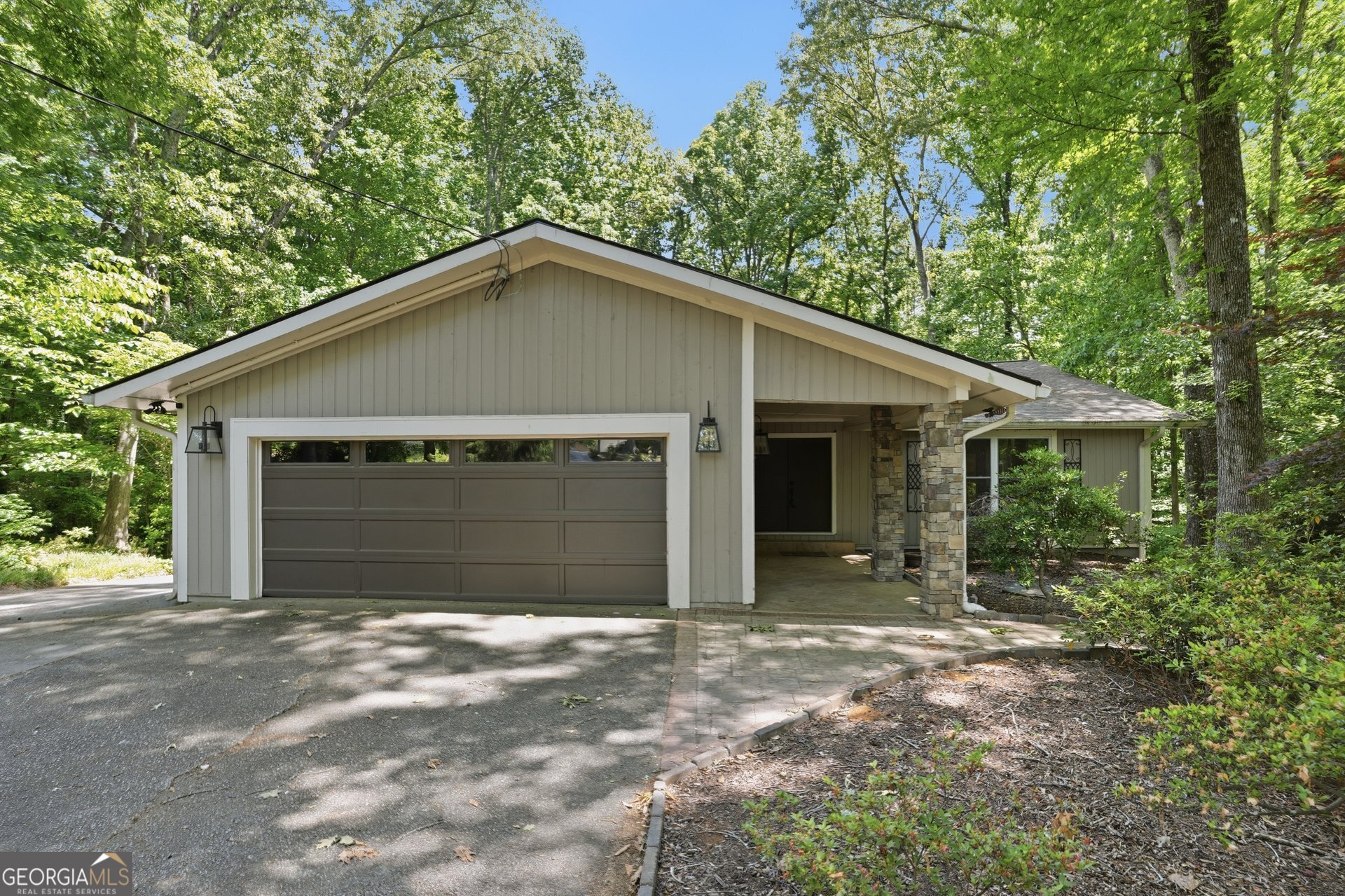 3662 Stonelake Court SW Lilburn GA 30047