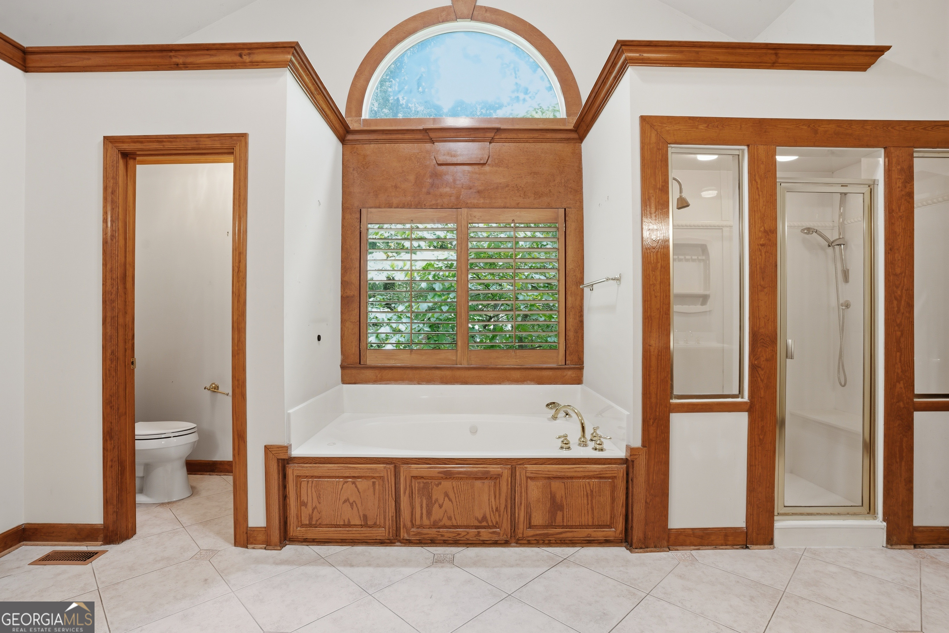 3662 Stonelake Court SW Lilburn GA 30047