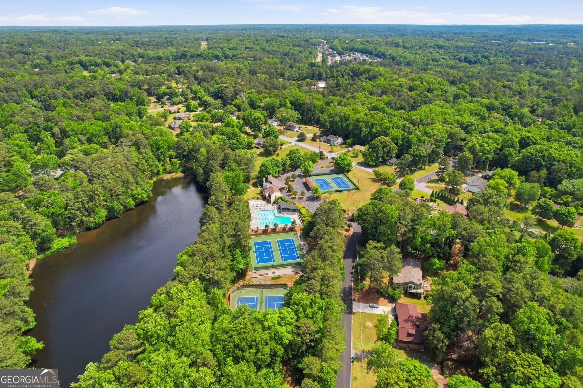 3662 Stonelake Court SW Lilburn GA 30047