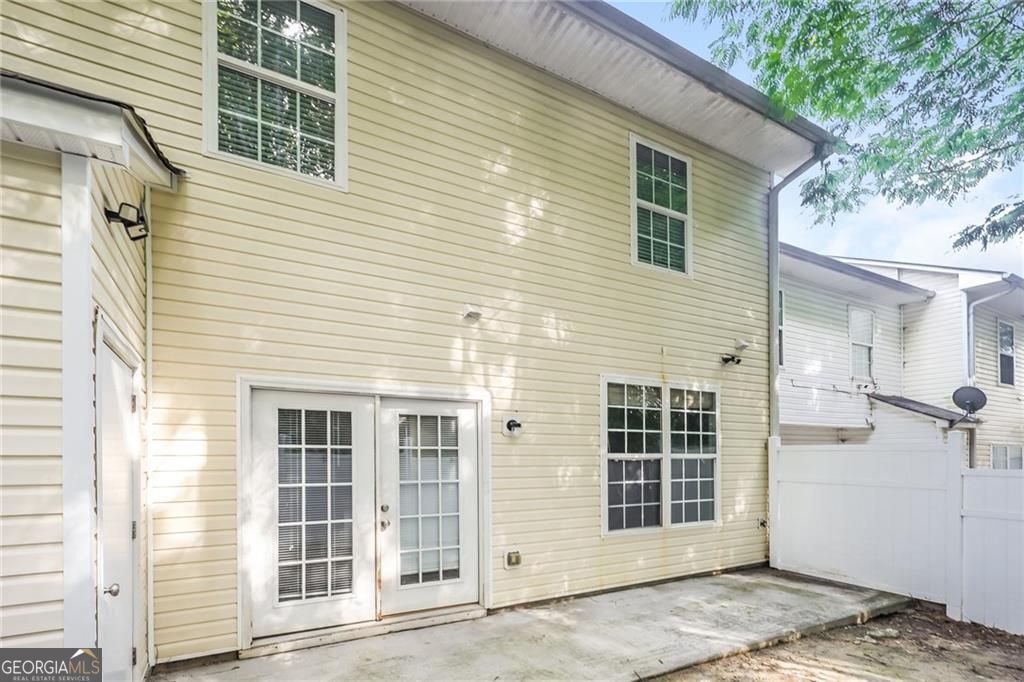 6073 Camden Forrest Drive Riverdale GA 30296