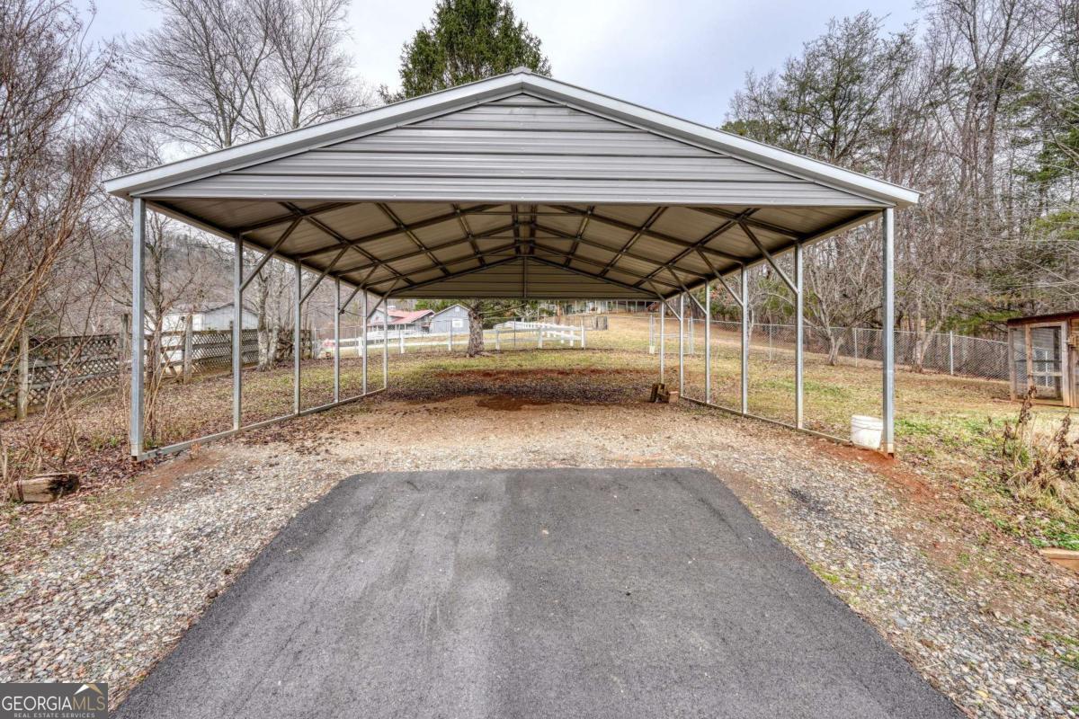 2276 Lovingood Road Hiawassee GA 30546