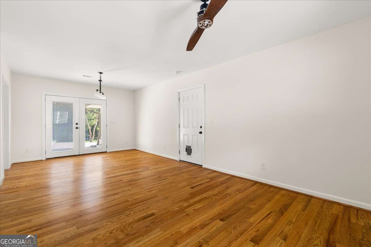 2410 Rugby Avenue Atlanta GA 30337