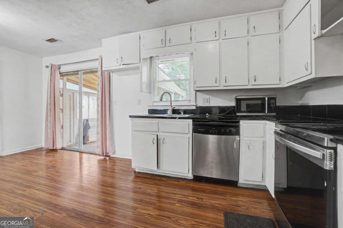 719 San Miguel Drive Stone Mountain GA 30083