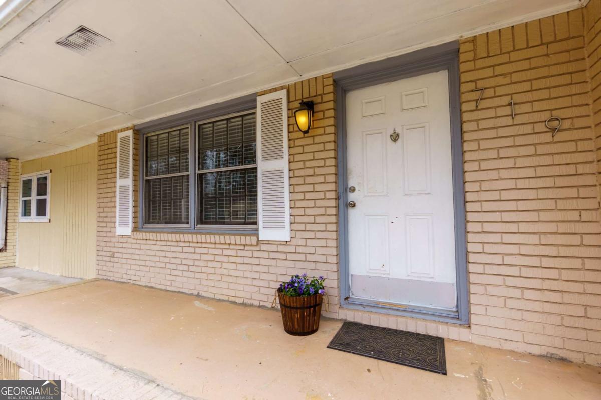 719 San Miguel Drive Stone Mountain GA 30083