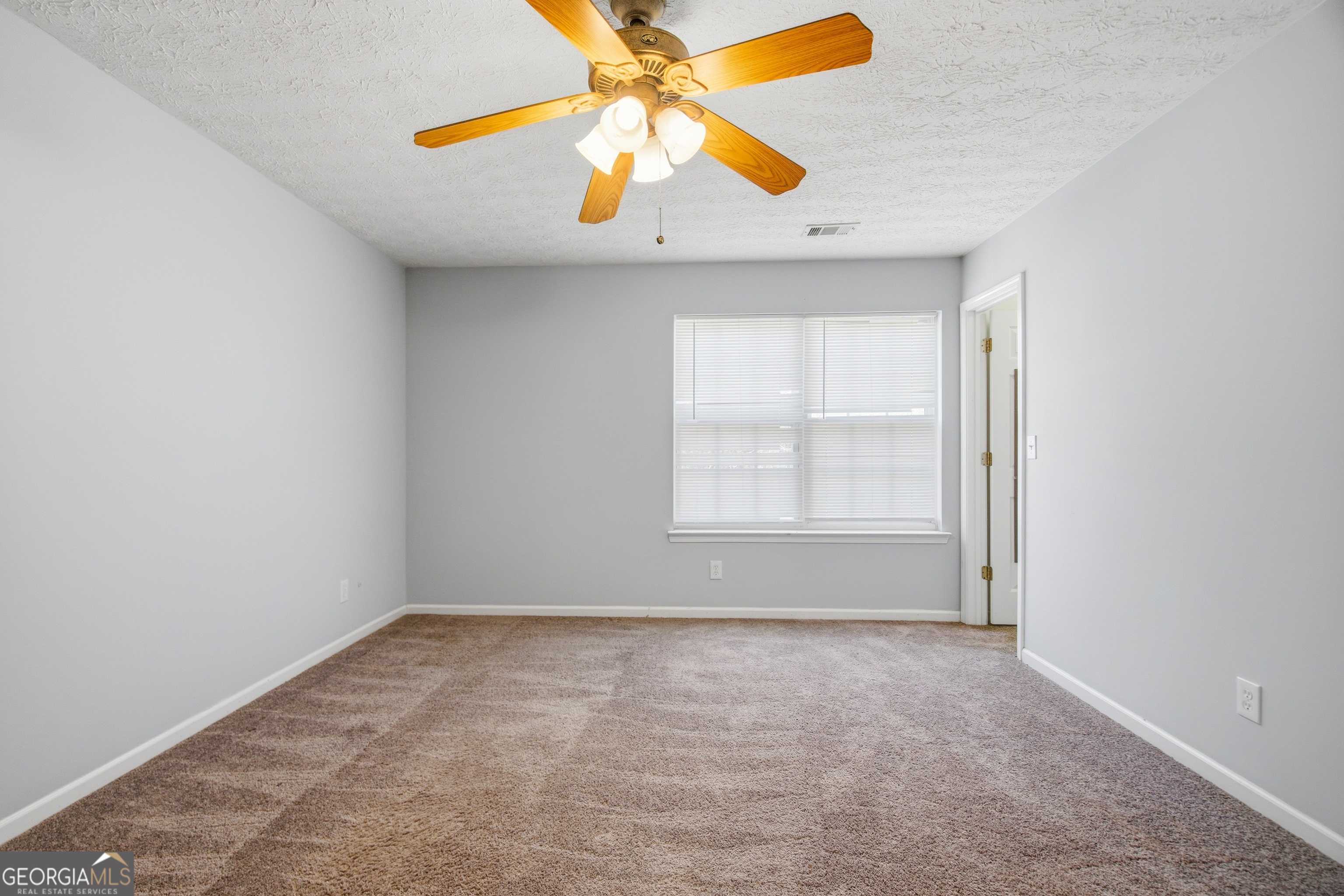 385 Registry Bluff Stone Mountain GA 30087