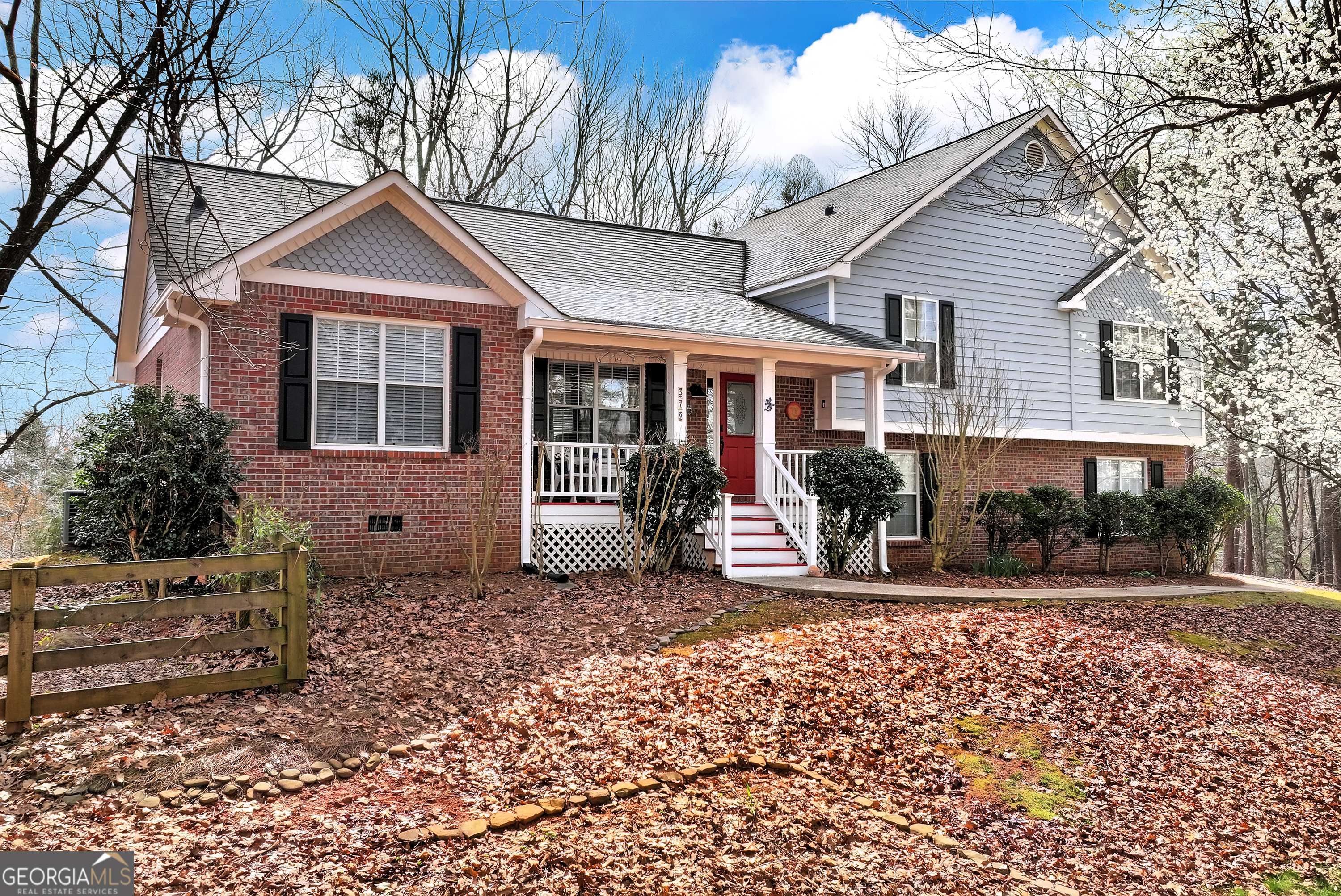 579 Willows Drive Cleveland GA 30528