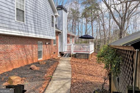 579 Willows Drive Cleveland GA 30528