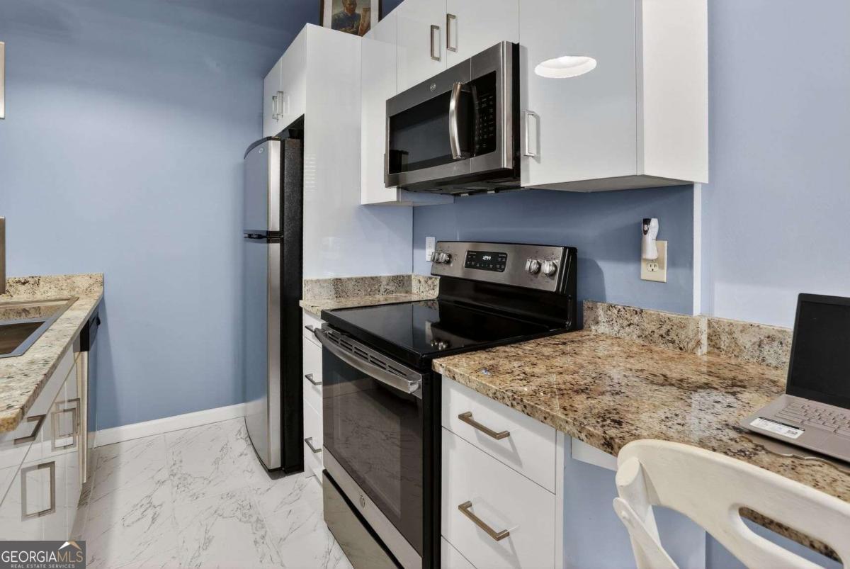 32 Peachtree Street NW Atlanta GA 30303
