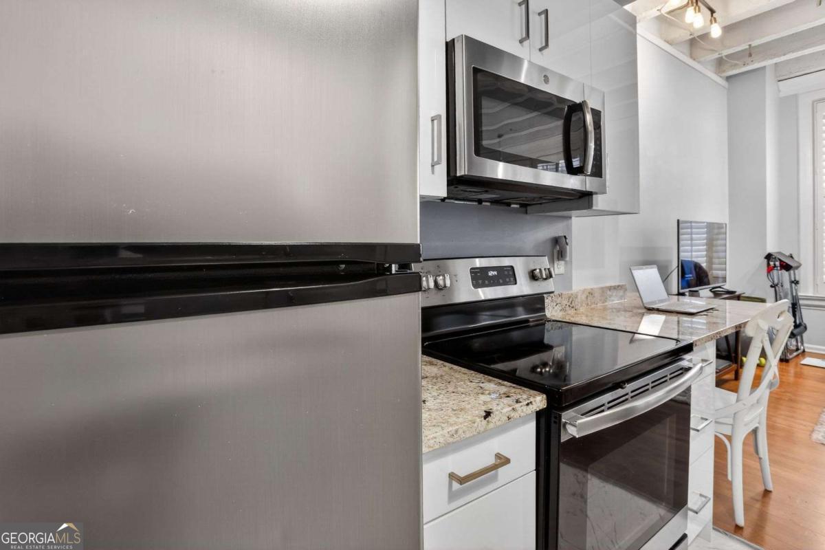32 Peachtree Street NW Atlanta GA 30303