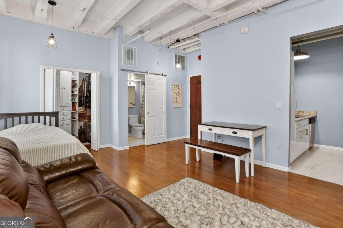 32 Peachtree Street NW Atlanta GA 30303