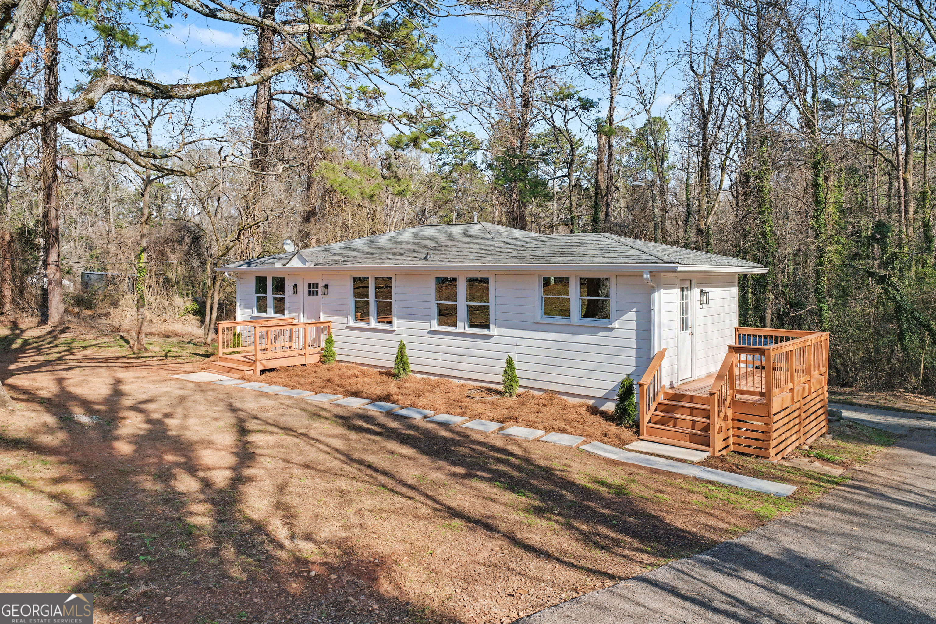 5284 Campbellton Road SW Atlanta GA 30331