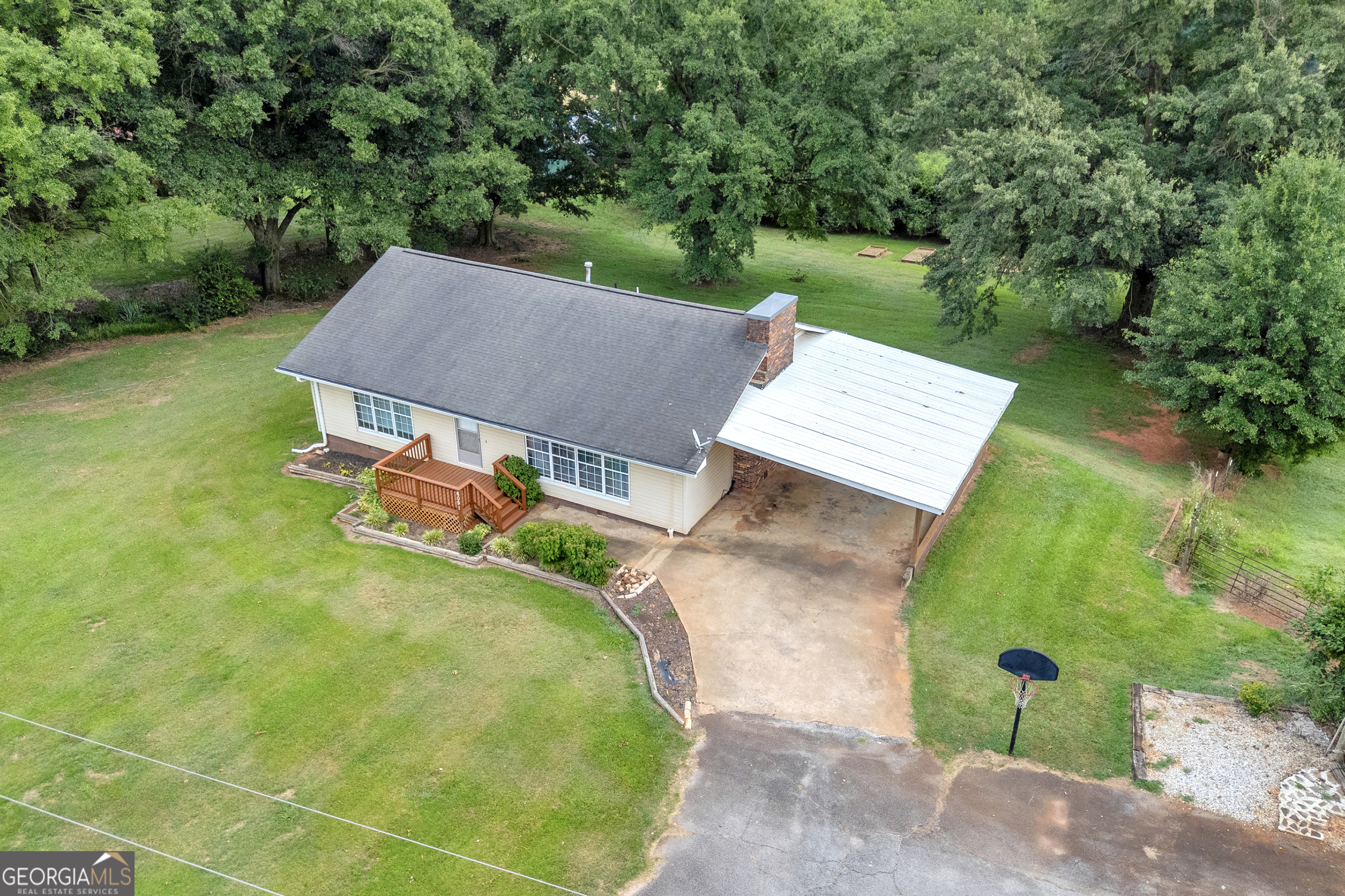 6091 Stone Bridge Road Carnesville GA 30521