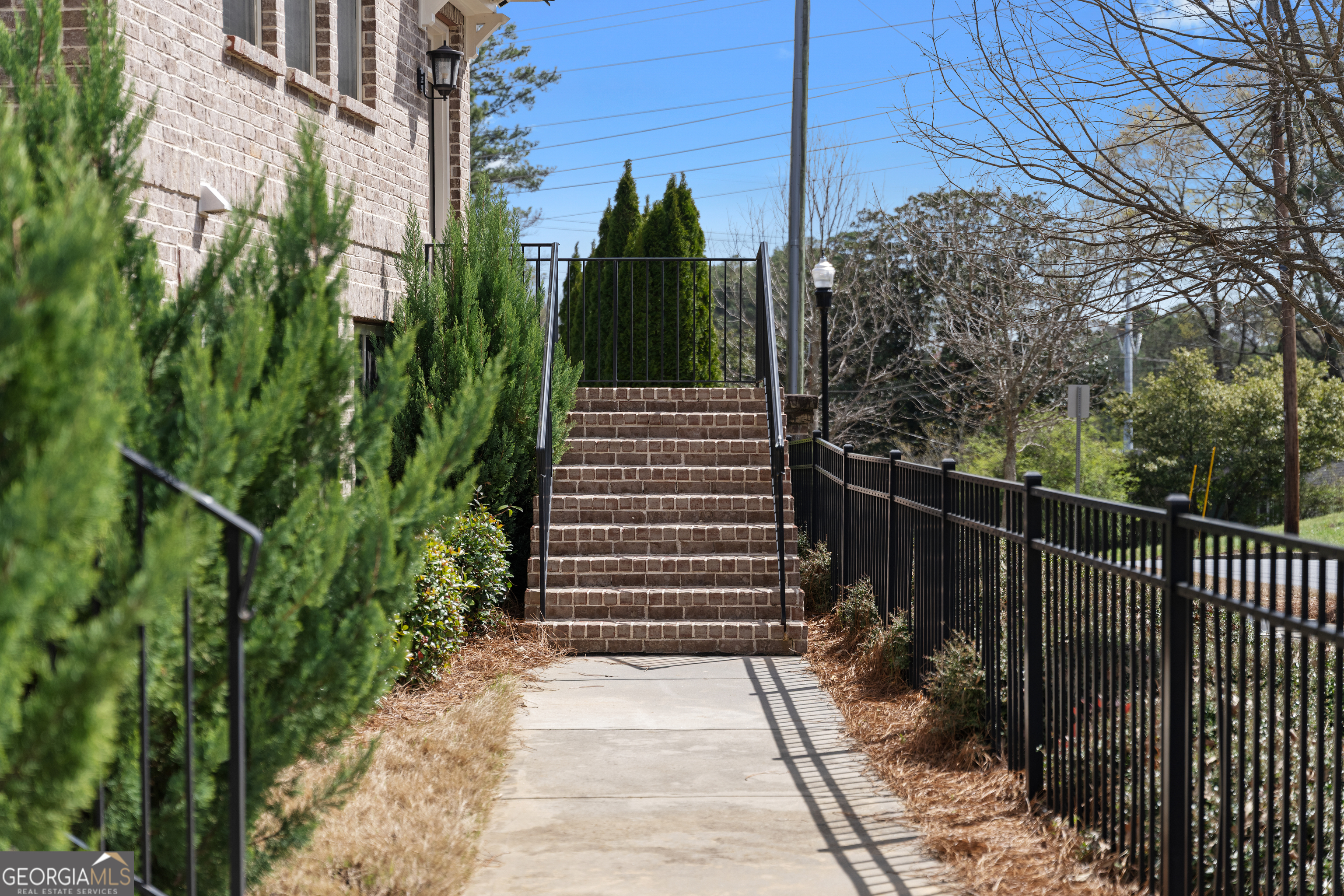1833 Hislop Lane Atlanta GA 30345