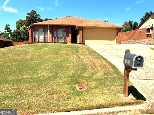 523 N Shore Road Lithonia GA 30058