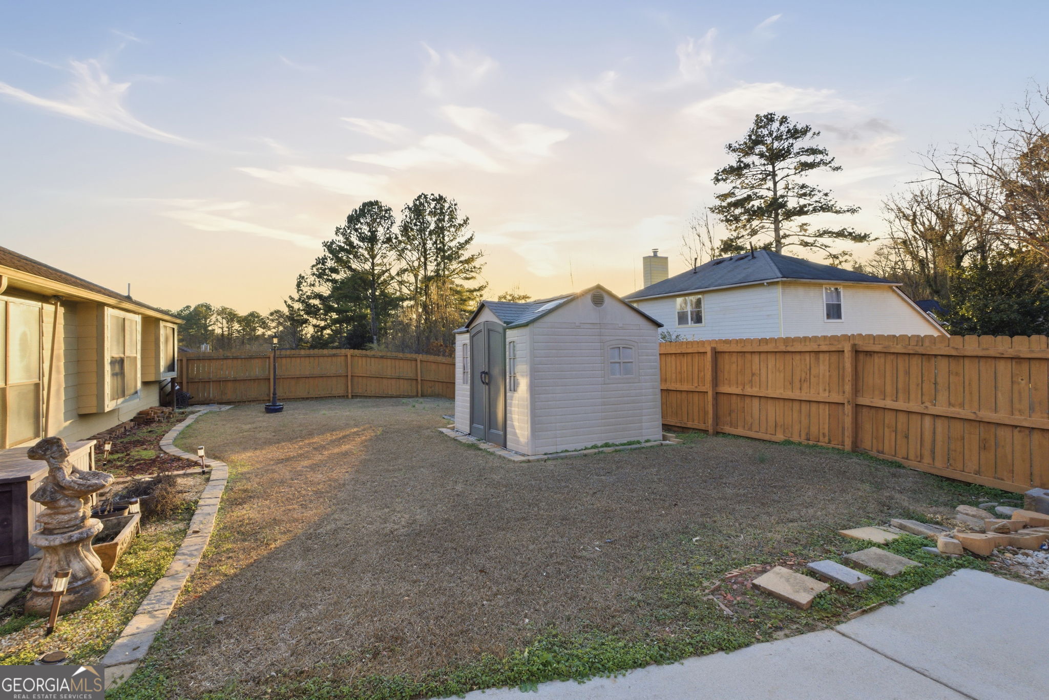 523 N Shore Road Lithonia GA 30058