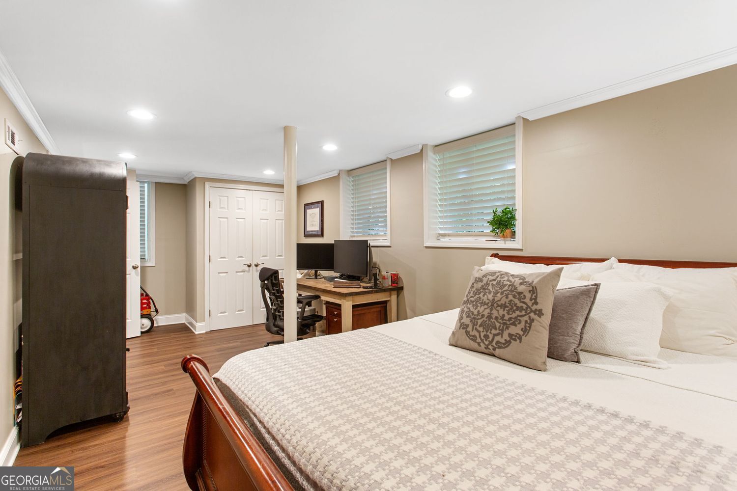927 Flagler Circle Smyrna GA 30080
