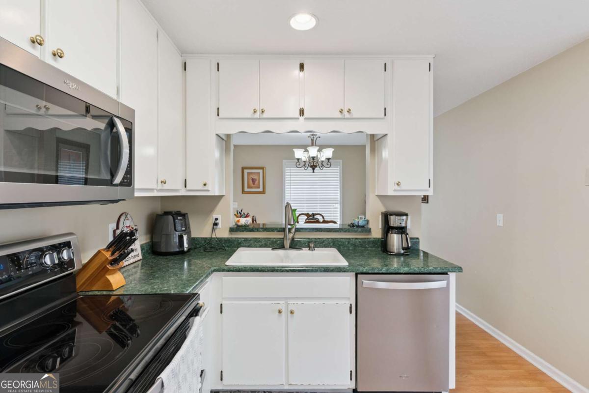 31 Deals Circle N Woodbine GA 31569