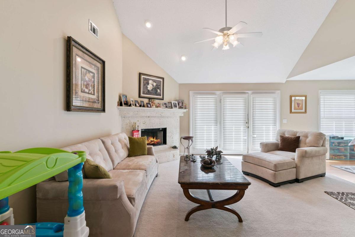 31 Deals Circle N Woodbine GA 31569