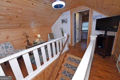 742 Hillcrest Drive Mccaysville GA 30555