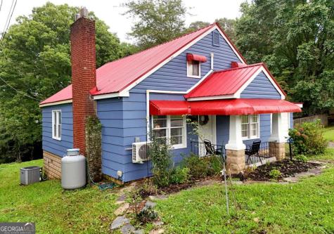 742 Hillcrest Drive Mccaysville GA 30555