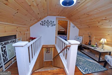 742 Hillcrest Drive Mccaysville GA 30555