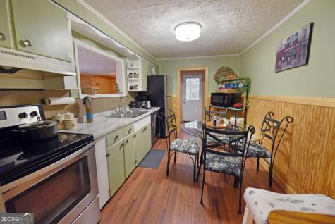 742 Hillcrest Drive Mccaysville GA 30555