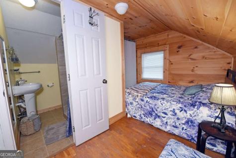 742 Hillcrest Drive Mccaysville GA 30555