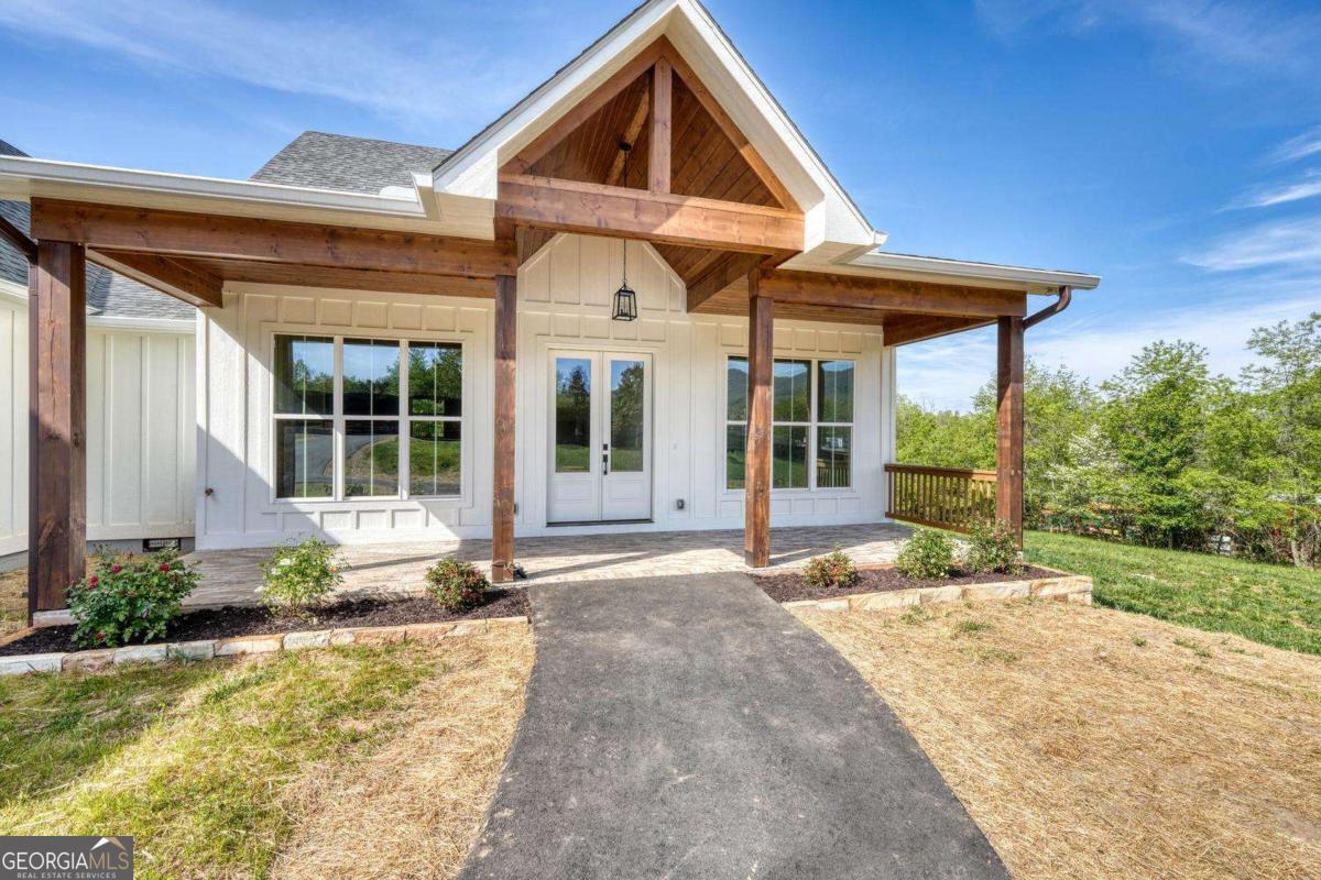 124 Meadow Brooke Lane Young Harris GA 30582
