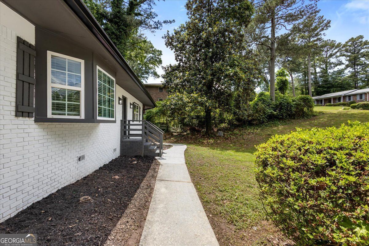 4720 Shoshonee Trail College Park GA 30349