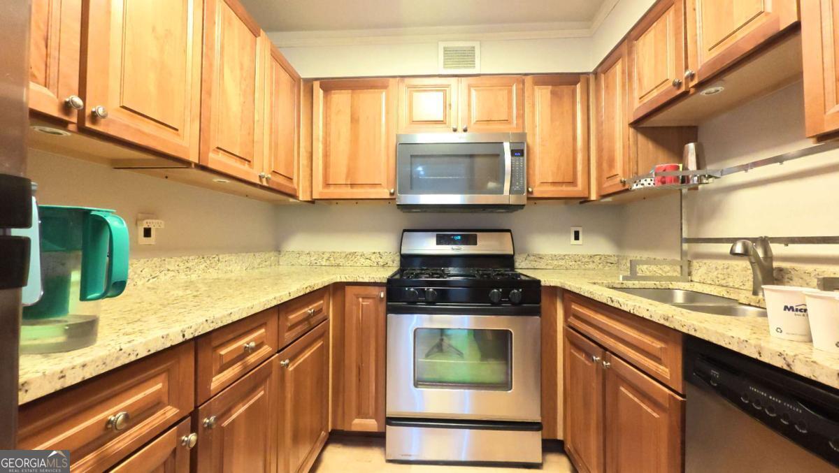 2479 Peachtree Road NE Atlanta GA 30305