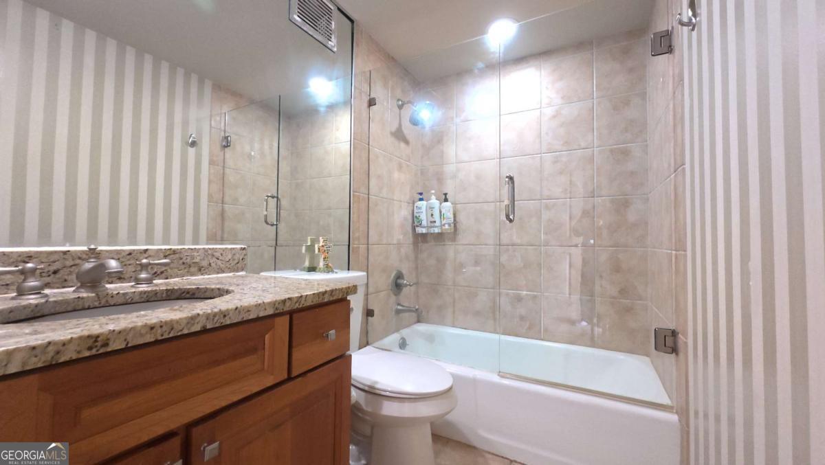 2479 Peachtree Road NE Atlanta GA 30305
