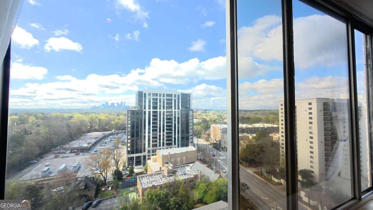 2479 Peachtree Road NE Atlanta GA 30305