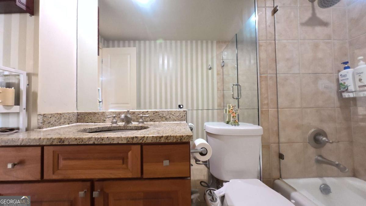 2479 Peachtree Road NE Atlanta GA 30305