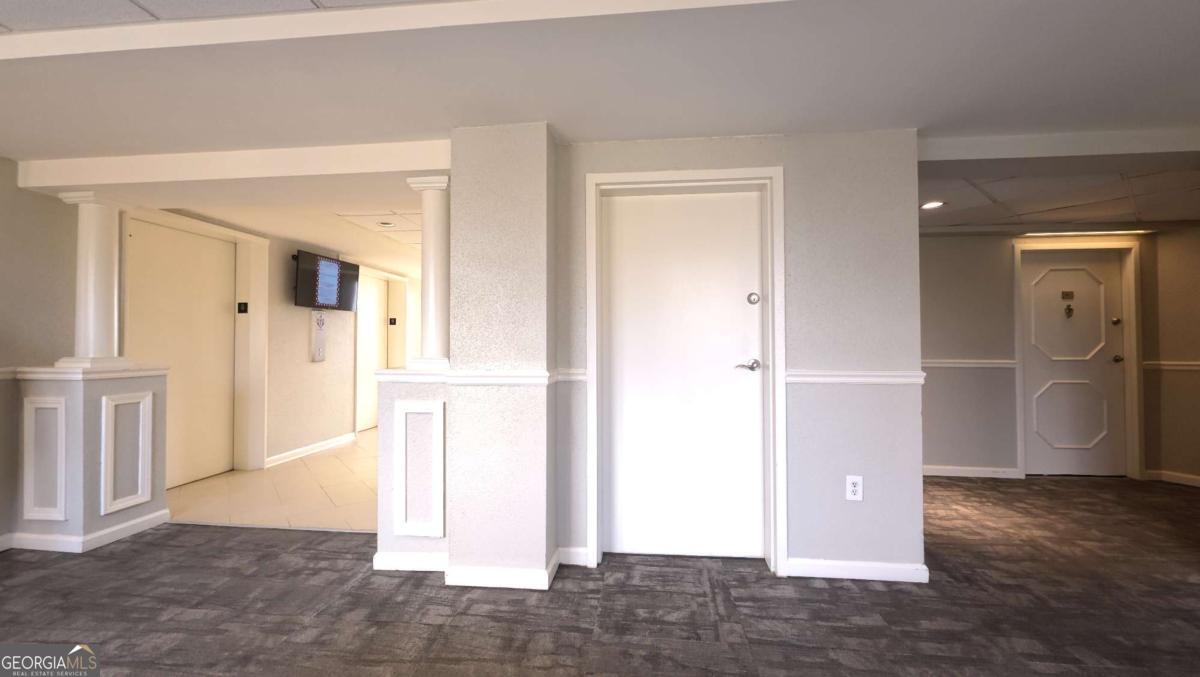 2479 Peachtree Road NE Atlanta GA 30305