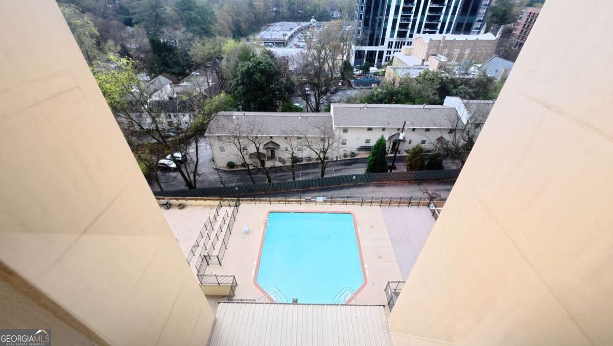 2479 Peachtree Road NE Atlanta GA 30305