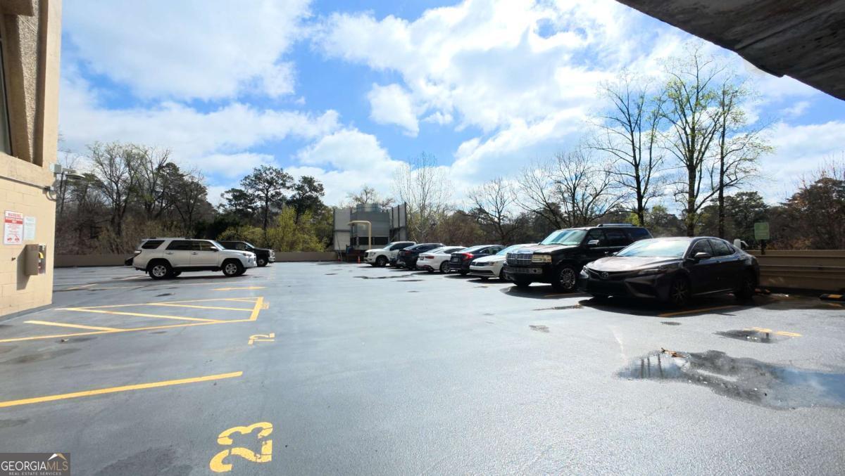 2479 Peachtree Road NE Atlanta GA 30305