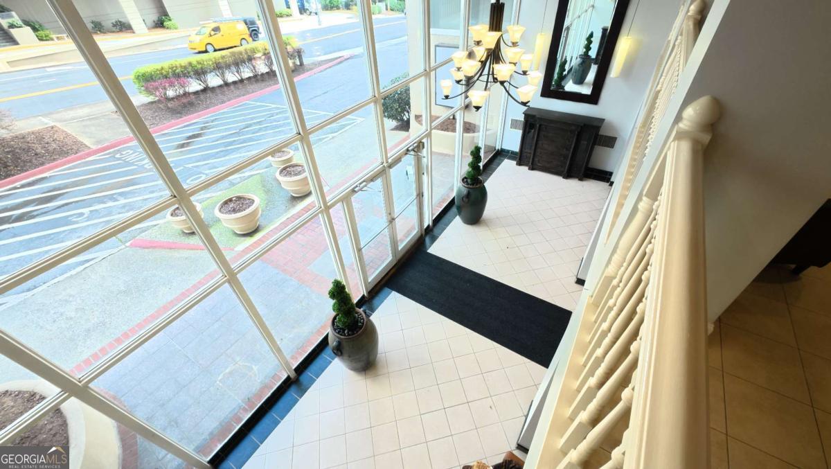 2479 Peachtree Road NE Atlanta GA 30305
