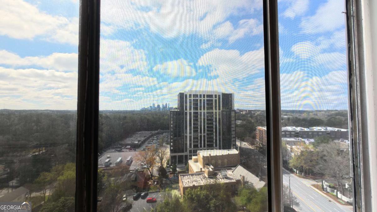 2479 Peachtree Road NE Atlanta GA 30305