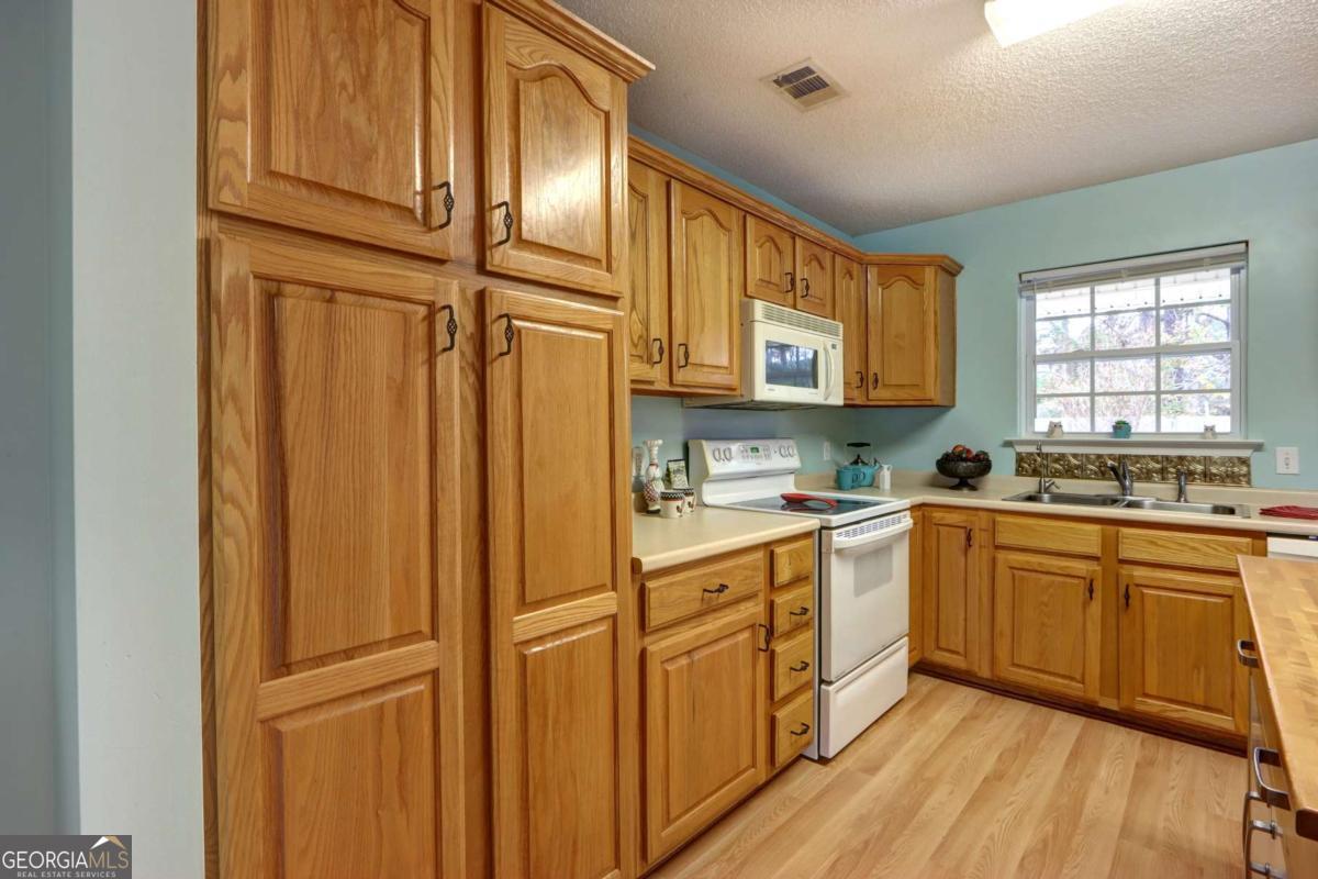 221 Oakwood Court Rincon GA 31326