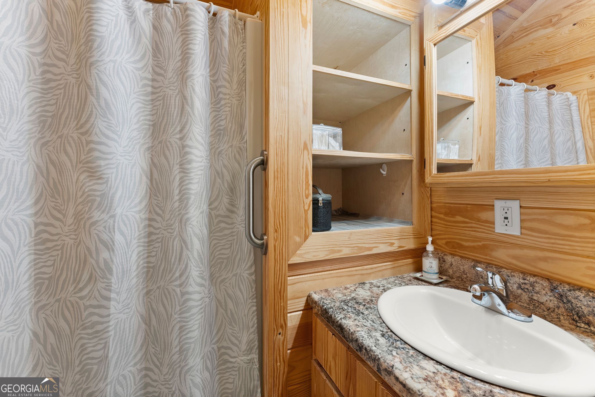 19 Wapiti Lane Cleveland GA 30528
