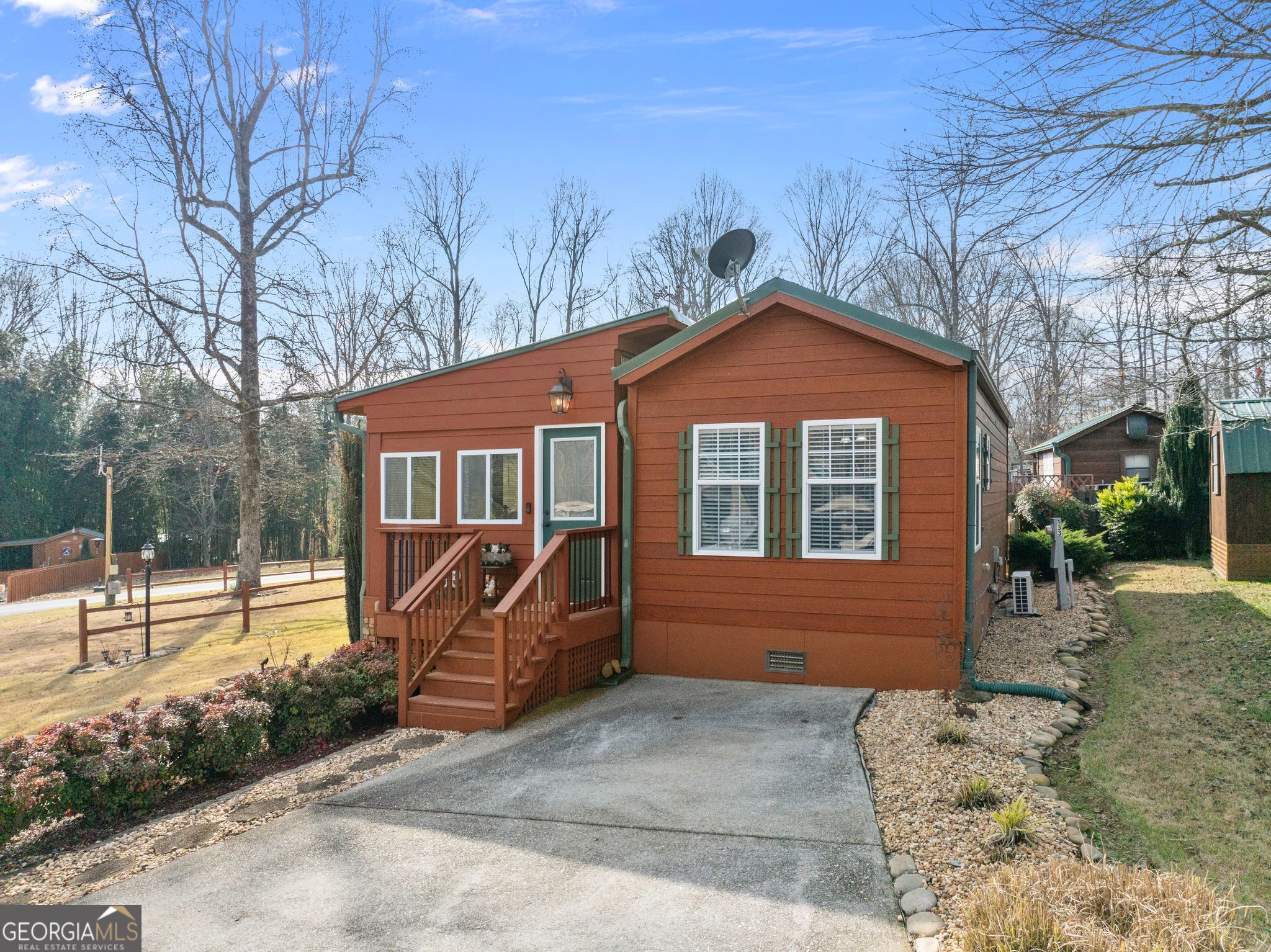 19 Wapiti Lane Cleveland GA 30528