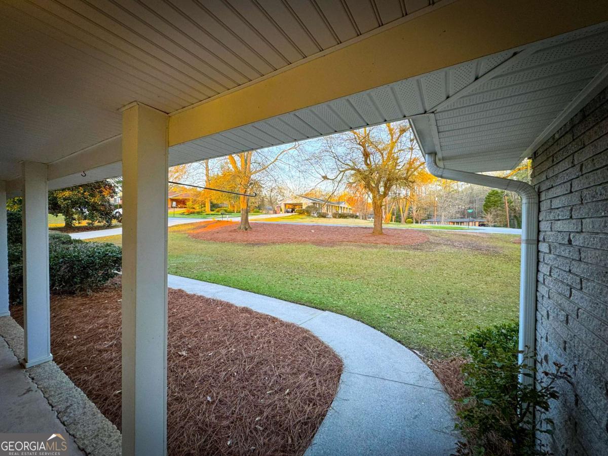 8774 Vansant Street Douglasville GA 30134