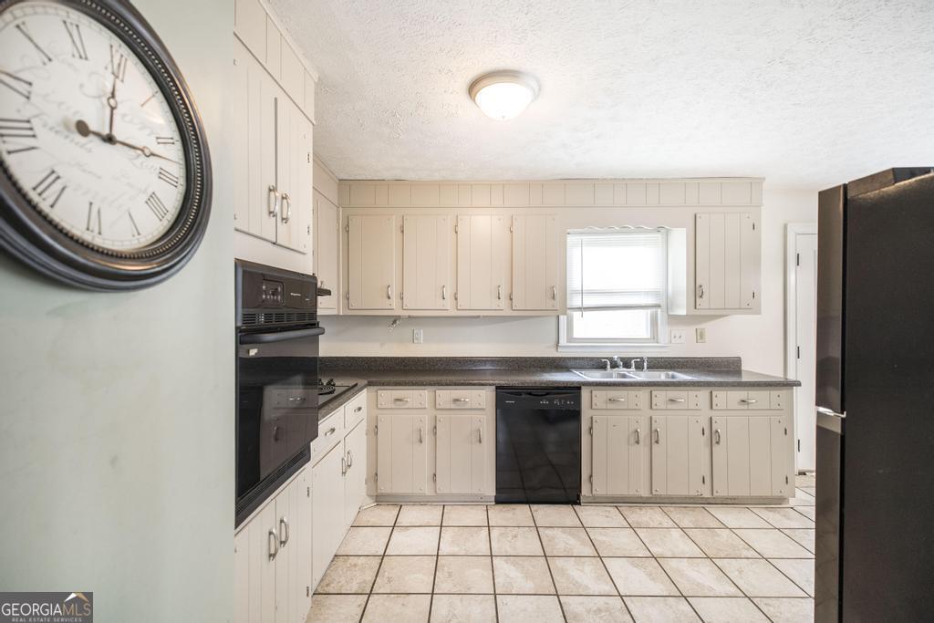 112 Prairie Boulevard Centerville GA 31028