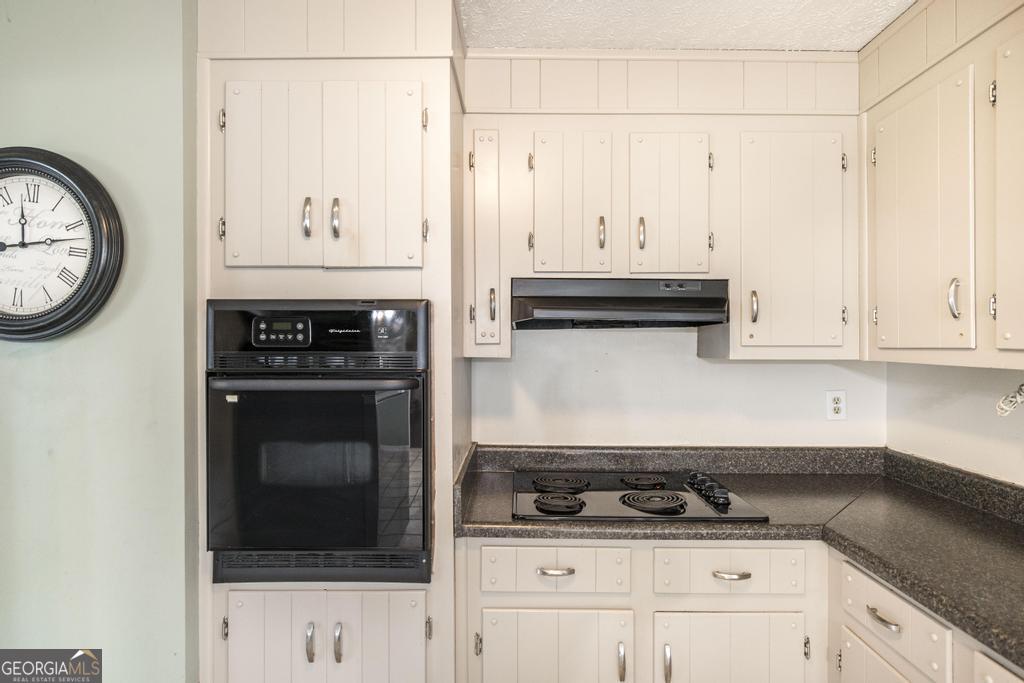 112 Prairie Boulevard Centerville GA 31028