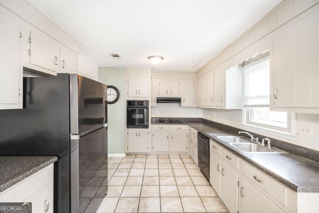 112 Prairie Boulevard Centerville GA 31028