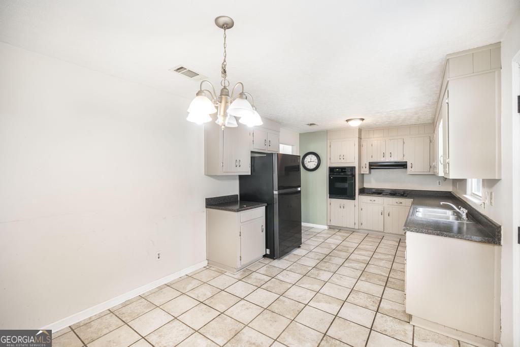112 Prairie Boulevard Centerville GA 31028