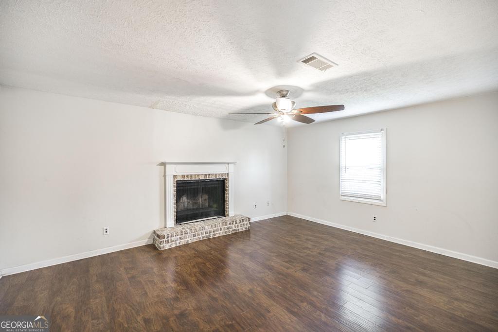 112 Prairie Boulevard Centerville GA 31028